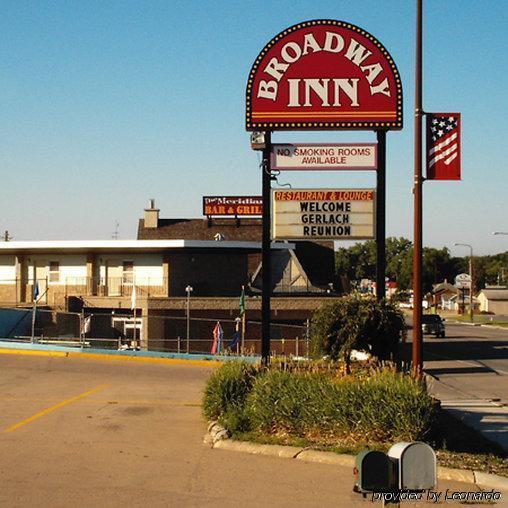Broadway Inn Yankton Extérieur photo